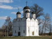 Лотошинский