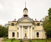 Церковь Петра и Павла в усадьбе Знаменка