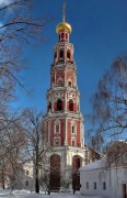 Новодевичий монастырь. Колокольня с церквями Иоанна Богослова и Варлаама и Иоасафа
