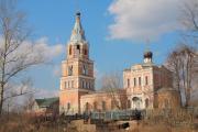 Церковь Троицы Живоначальной в Ознобишине
